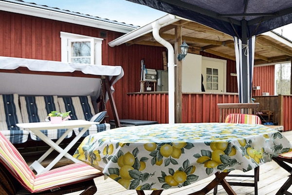 Foto van Hut aan het meer met uitzicht op het meer - Vakantiehuis in ALLINGSÅS, SVERIGE - Outdoor