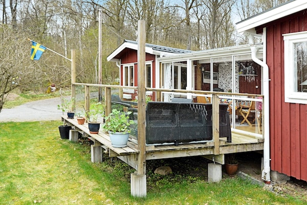 Foto van Hut aan het meer met uitzicht op het meer - Vakantiehuis in ALLINGSÅS, SVERIGE - Outdoor
