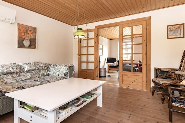Foto van Schilderachtig toevluchtsoord met haard en terras - Vakantiehuis in Marstal - Indoor