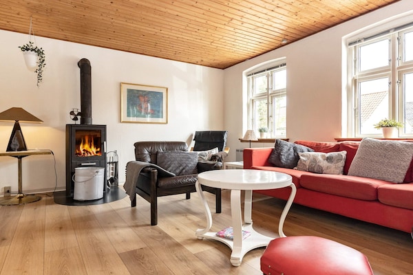 Foto van Schilderachtig toevluchtsoord met haard en terras - Vakantiehuis in Marstal - Indoor
