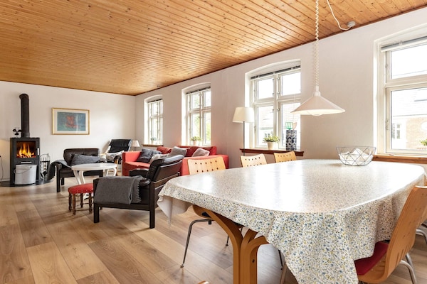 Foto van Schilderachtig toevluchtsoord met haard en terras - Vakantiehuis in Marstal - Indoor