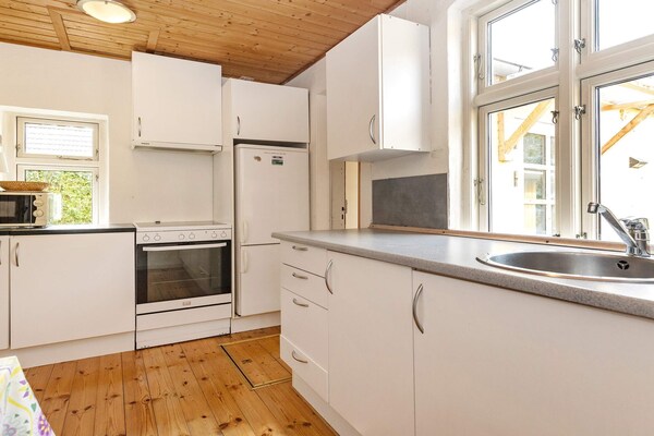 Foto van Schilderachtig toevluchtsoord met haard en terras - Vakantiehuis in Marstal - Indoor