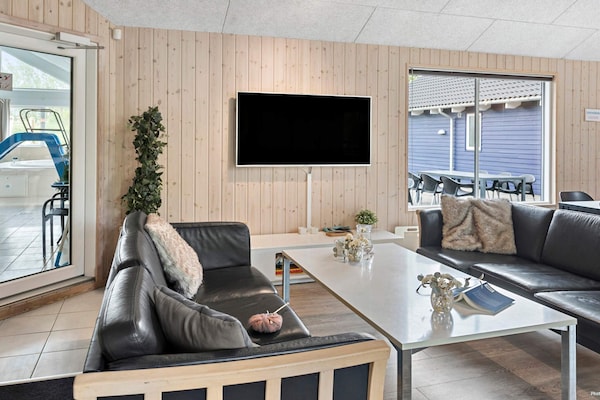 Foto van Luxe villa met zwembad -- By Traum Ferienwohnungen - Indoor