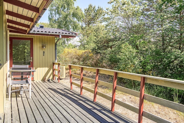 Foto van Verblijf aan zee met uitzicht - Vakantiehuis in Aakirkeby - Untagged
