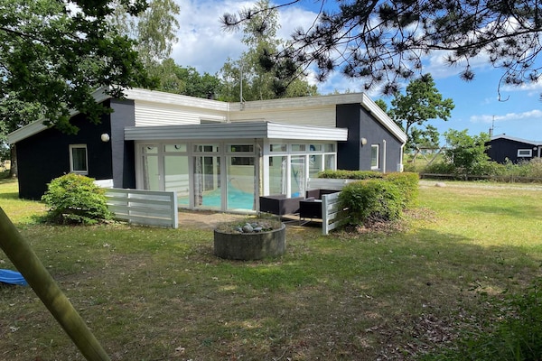 Foto van Verblijf aan zee met zwembad - Vakantiehuis in Ørsted - Outdoor