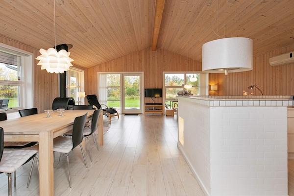 Foto van Gerenoveerd huisje in Bratten - bij Traum - Vakantiehuis in Jerup - Indoor