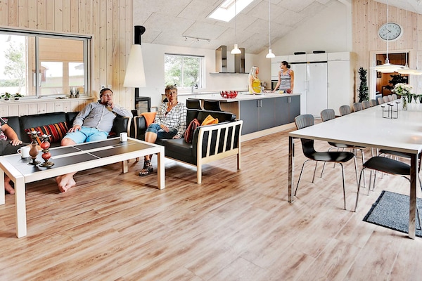 Foto van Luxe vakantieverblijf met zwembad - Vakantiehuis in Bogense - Indoor