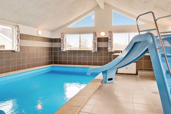Foto van 24 persoons vakantie huis in Hasselberg - Vakantiehuis in Kappeln - Pool