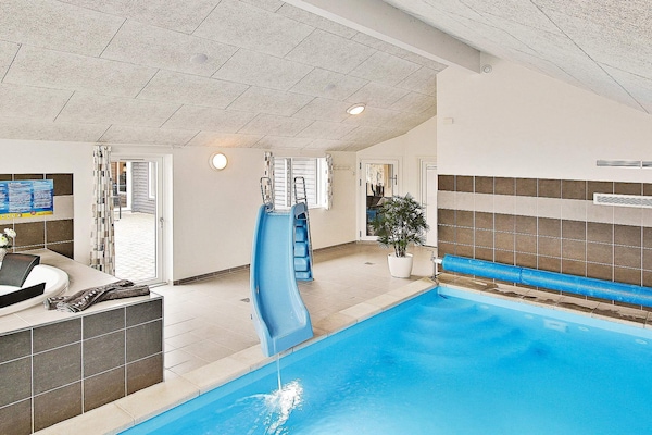 Foto van 20 persoons vakantie huis in Hasselberg - Vakantiehuis in Kappeln - Pool