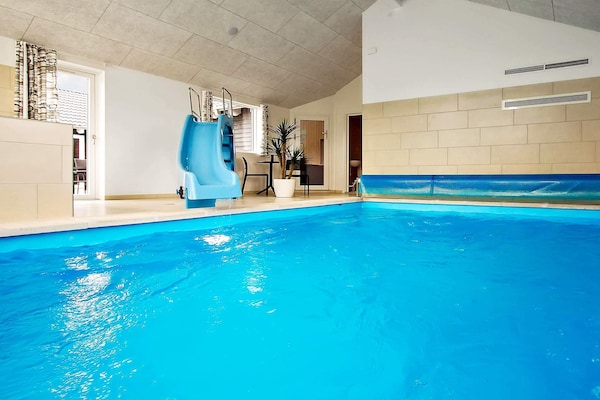 Foto van 20 persoons vakantie huis in Hasselberg - Vakantiehuis in Kappeln - Pool