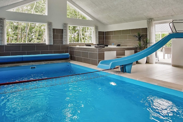 Foto van 20 persoons vakantie huis in Hasselberg - Vakantiehuis in Kappeln - Pool