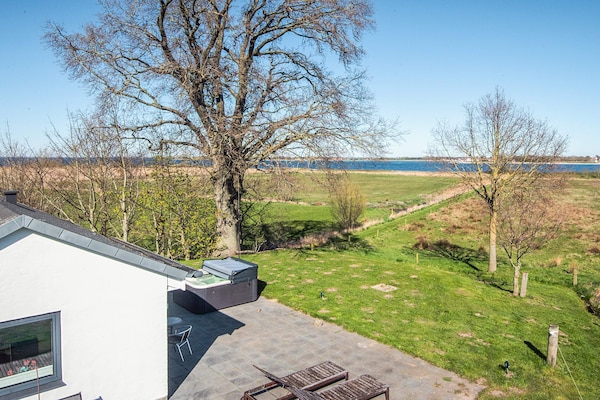 Foto van Ontspanning met bubbelbad in de buitenlucht - Vakantiehuis in Haderslev - WaterView
