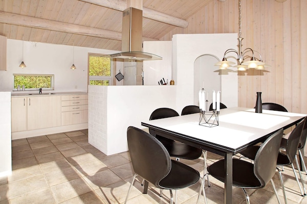 Foto van Modern huis met spa -- By Traum Ferienwohnungen - Vakantiehuis in Tarm - Indoor