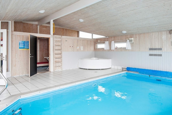 Foto van Luxe vakantieverblijf aan het strand - Vakantiehuis in Fanø - Pool
