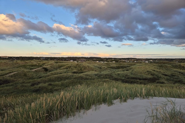 Foto van Modern huis bij duinen -- By Traum Ferienwohnungen - Untagged