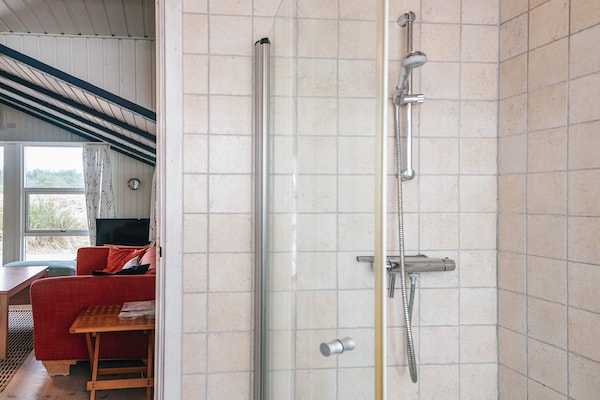 Foto van Modern huis bij duinen -- By Traum Ferienwohnungen - Indoor