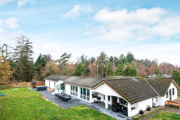 Foto van Luxe retraite met zwembad -- By Traum Ferienwohnungen - Outdoor