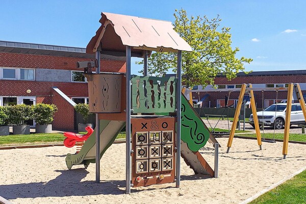 Foto van 6 persoons vakantie huis op een vakantie park in Hemmet - Outdoor