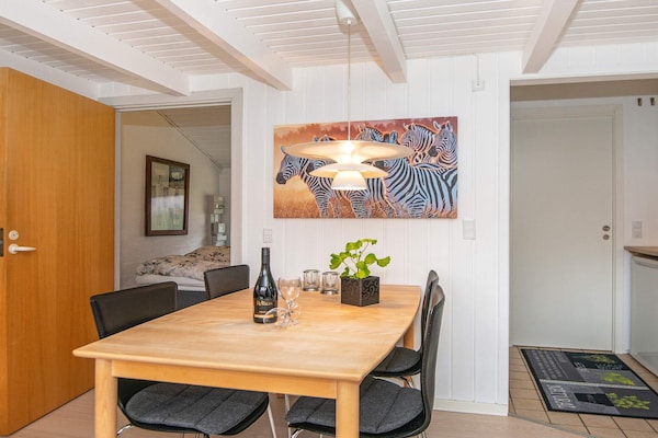 Foto van 4 persoons vakantie huis op een vakantie park in Hemmet - Indoor