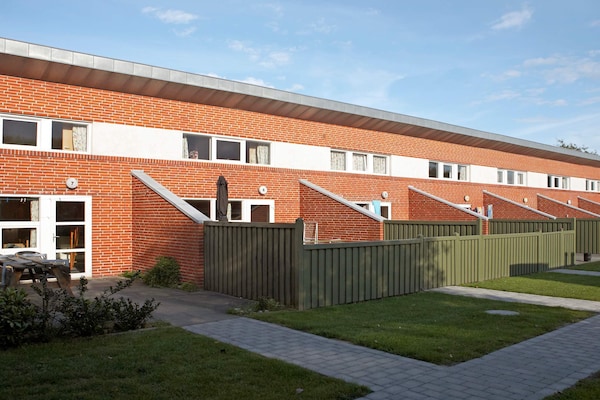 Foto van 6 persoons vakantie huis op een vakantie park in Hemmet - Outdoor