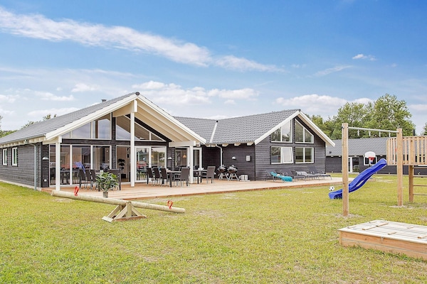 Foto van 16 persoons vakantie huis in Vejby - Vakantiehuis in Vejby - Outdoor