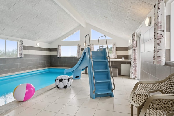 Foto van Luxe retraite bij Hostrup Strand -- By Traum Ferienwohnungen - Pool