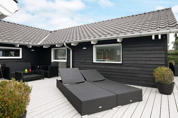 Foto van Luxe vakantieverblijf aan zee - Vakantiehuis in Faaborg - View