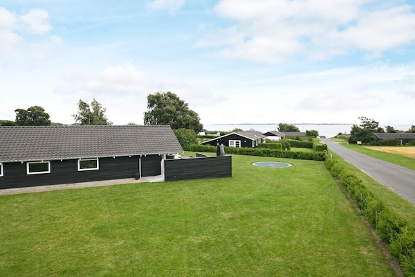 Foto van Luxe vakantieverblijf aan zee - Vakantiehuis in Faaborg - WaterView
