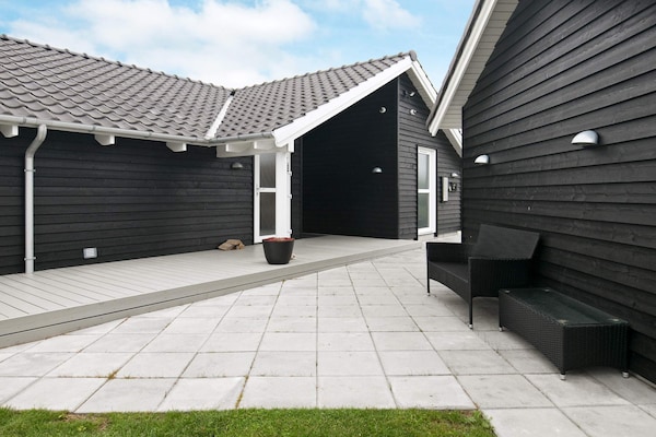 Foto van Luxe vakantieverblijf aan zee - Vakantiehuis in Faaborg - View