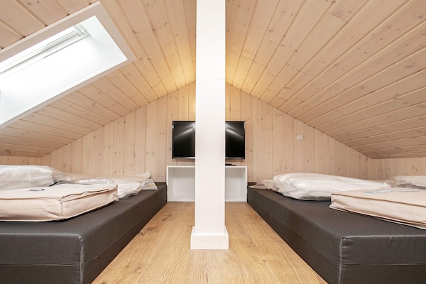 Foto van Luxe zwembadvilla in Marielyst - Vakantiehuis in Idestrup - Indoor