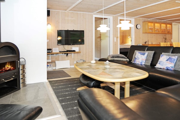 Foto van Luxe vakantieverblijf met zwembad - Vakantiehuis in Nørre Nebel - Indoor