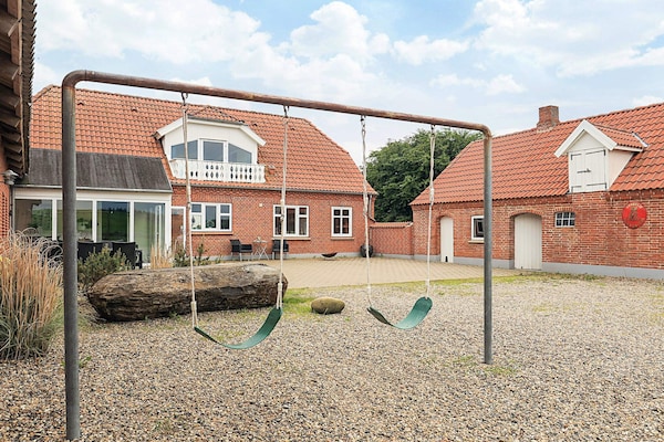 Foto van 14 persoons vakantie huis in Fur-By Traum - Vakantiehuis in Fur - View