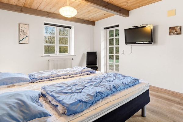 Foto van Luxe verblijf met jacuzzi - Vakantiehuis in Gram - Indoor