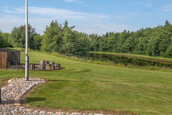 Foto van Luxe verblijf met jacuzzi - Vakantiehuis in Gram - View