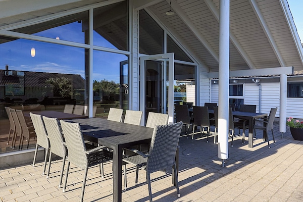 Foto van Luxe Wellness Retreat -- By Traum Ferienwohnungen - Vakantiehuis in Stege - View