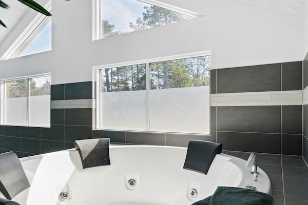 Foto van Luxe vakantieverblijf met zwembad - Vakantiehuis in Frederiksværk - Spa