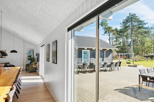 Foto van Luxe vakantieverblijf met zwembad - Vakantiehuis in Frederiksværk - Indoor