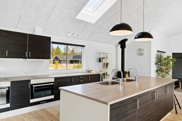 Foto van Luxe vakantieverblijf met zwembad - Vakantiehuis in Frederiksværk - Indoor