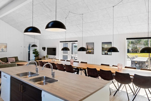 Foto van Luxe vakantieverblijf met zwembad - Vakantiehuis in Frederiksværk - Indoor