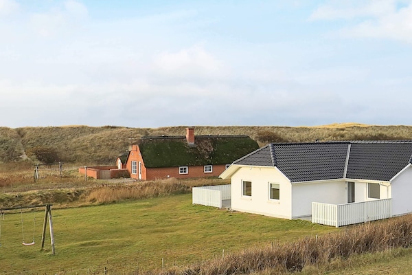 Foto van Luxe Spa Retreat aan Zee - Vakantiehuis in Harboøre - Outdoor