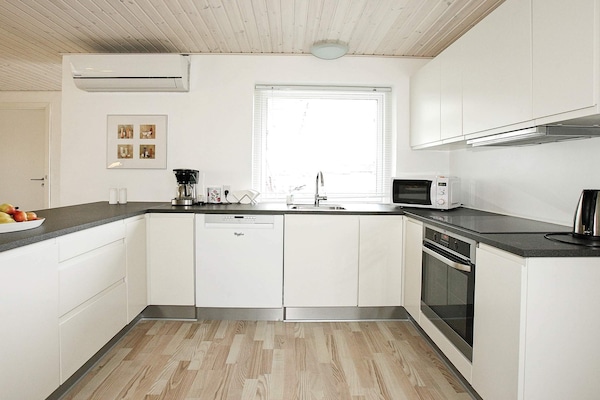 Foto van Luxe Spa Retreat aan Zee - Vakantiehuis in Harboøre - Indoor