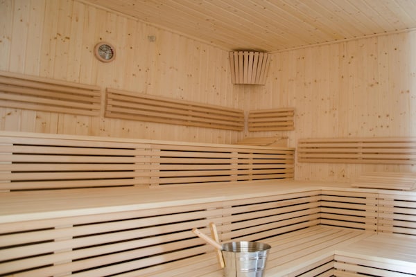 Foto van Luxe Chalet in Obertraun met Zwembad - Vakantiehuis in Obertraun - Sauna