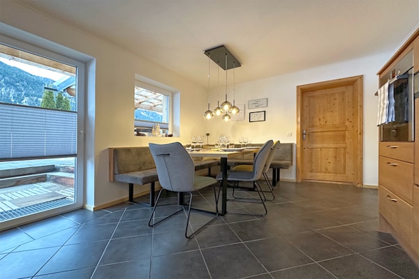 Foto van Appartement in Untertauern bij Skipistes - Vakantiehuis in Untertauern - DiningRoom