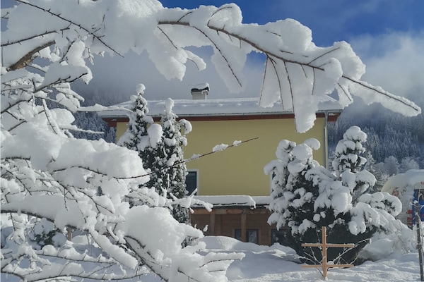 Foto van Appartement in Untertauern bij Skipistes - Vakantiehuis in Untertauern - ExteriorWinter