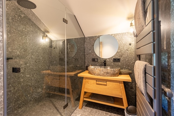 Foto van Gezellig chalet in Wölting in een charmante omgeving. - BathRoom