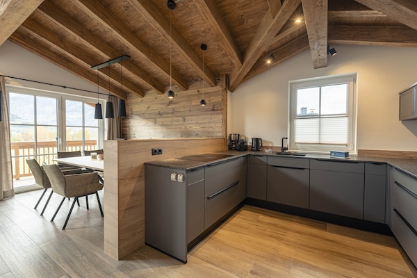 Foto van Luxe chalet met sauna bij het zwemmeer - Vakantiehuis in Uttendorf - Kitchen