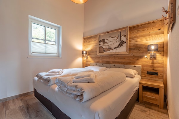 Foto van Luxe chalet met sauna bij het zwemmeer - Vakantiehuis in Uttendorf - BedRoom