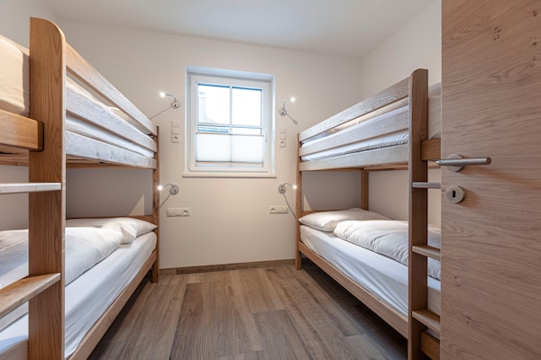 Foto van Luxe chalet met sauna bij het zwemmeer - Vakantiehuis in Uttendorf - BedRoom