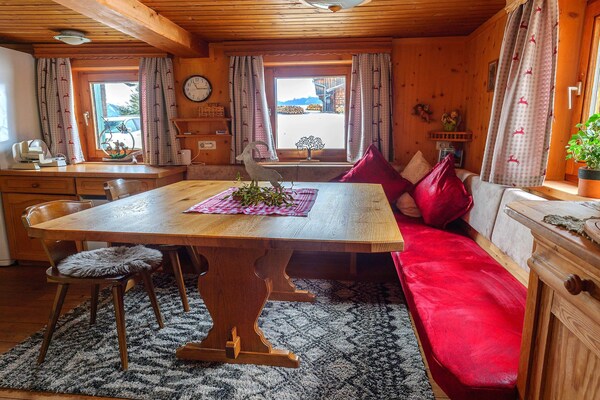 Foto van Chalet bij Passthurn Ski Kitzbühel - Vakantiehuis in Mittersill - DiningRoom