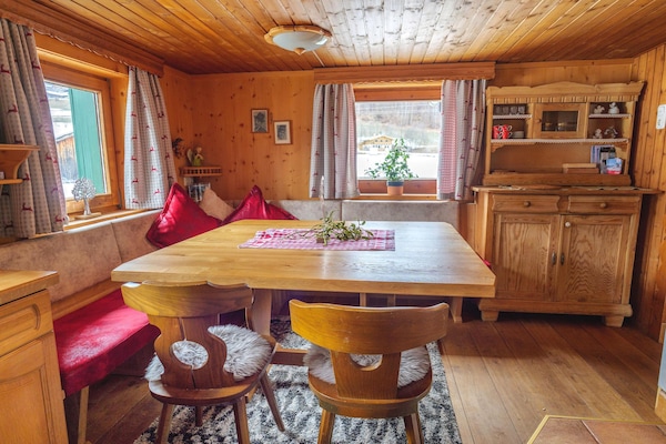 Foto van Chalet bij Passthurn Ski Kitzbühel - Vakantiehuis in Mittersill - DiningRoom